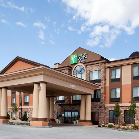 Holiday Inn Express Richfield By Ihg Exterior foto
