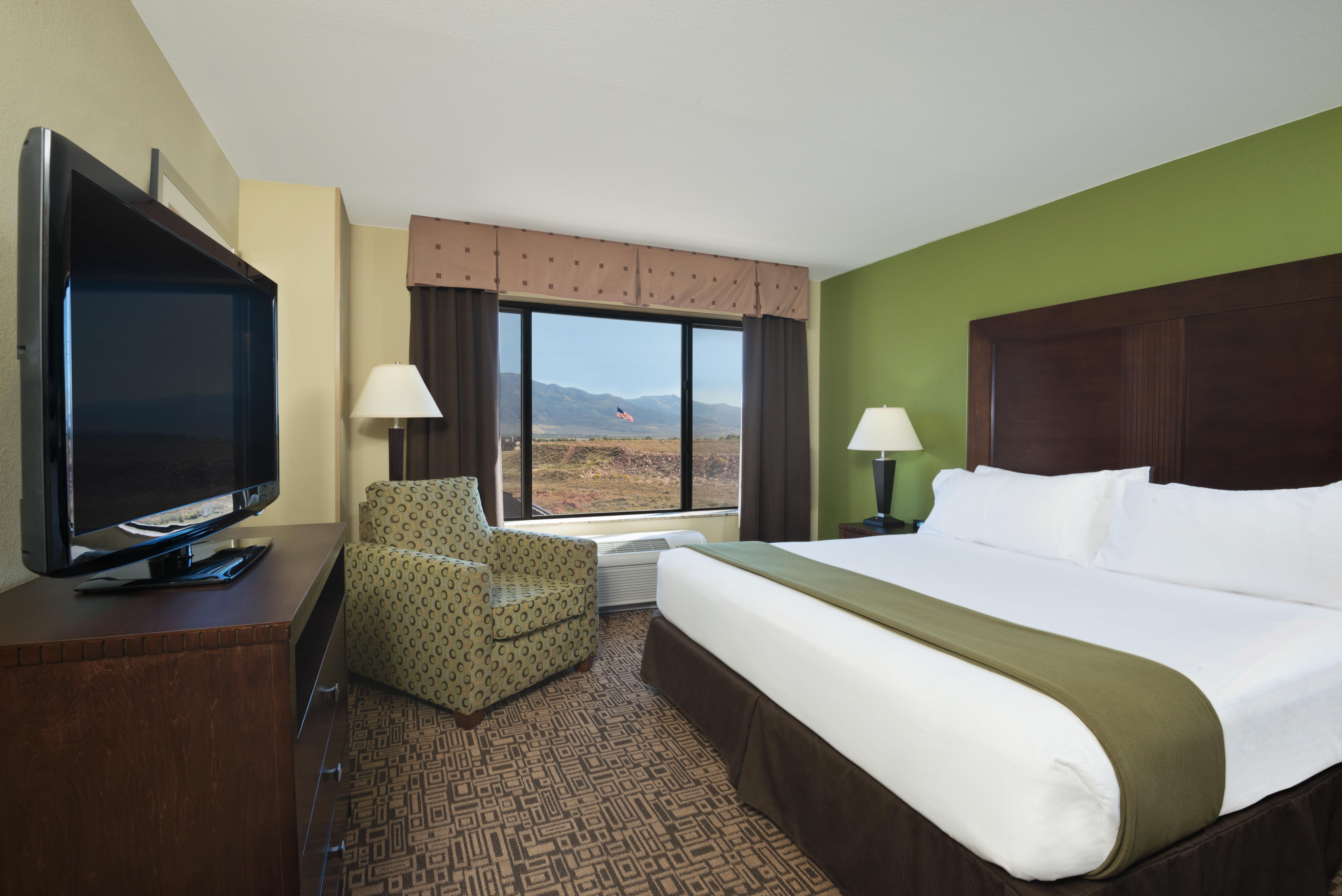 Holiday Inn Express Richfield By Ihg Exterior foto