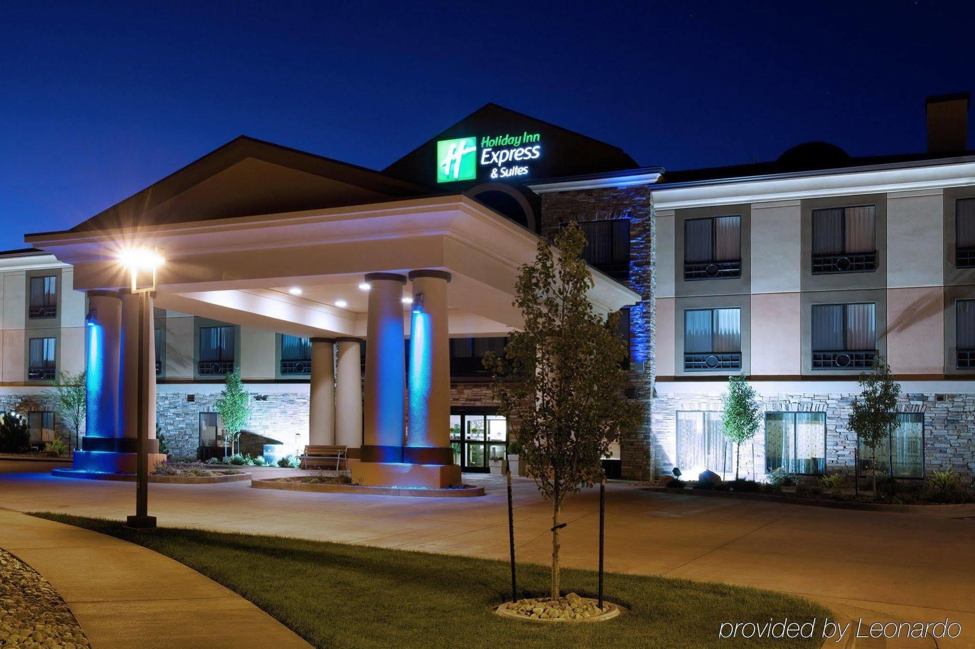Holiday Inn Express Richfield By Ihg Exterior foto